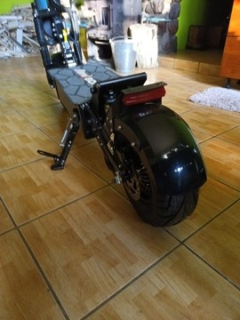 ARWIBON SCOOTER / HULAJNOGA