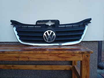 Atrapa Grill Znaczek VW Touran 03/08r B.D Stanie 