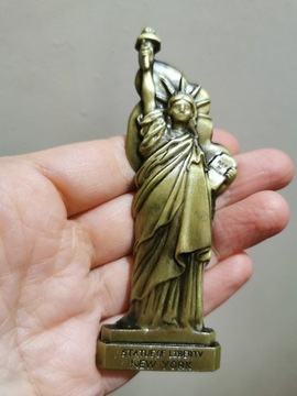 Metalowy magnes na lodówkę 3D USA Nowy Jork Statua