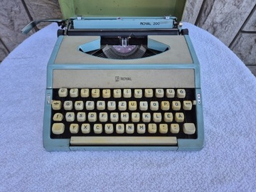 Maszyna do pisania ROYAL 200