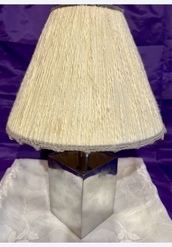 Piękna Lampa z abażurem Ręcznie robionym