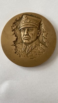 Medal Karol Świerczewski etui