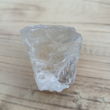 Ładny duży kryształ górski z Madagaskaru 39 g
