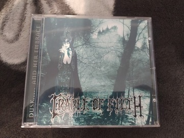 CRADLE OF FILTH - DUSK AND HER EMBRANCE