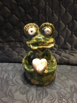 Figurka żaba ceramiczna