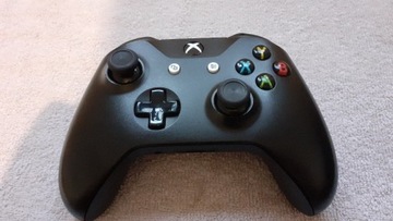 Pad xbox one 1708