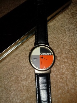 Zegarek z logo C+
