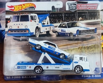 Zestaw Hot Wheels Team Transport Ford Galaxie i