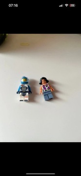 Figurki Lego Kosmonauta i Jurassic 