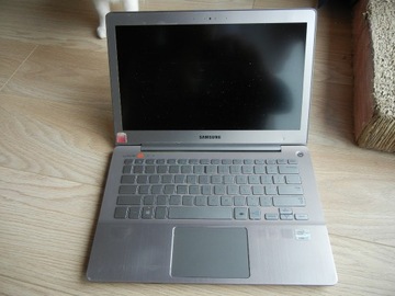 laptop części Samsung NP730U3E klapa,matryca,bater