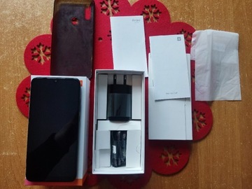 Smartfon Xiaomi Redmi 7 3/32 GB czarny jak nowy 