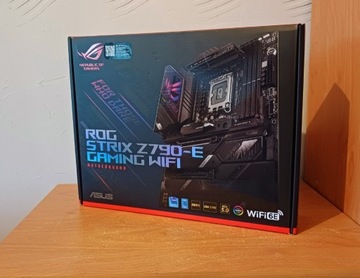 Płyta główna ASUS ROG Strix Z790-E Gaming WiFi