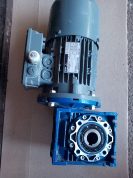 Motovario NMRV050,Lenze MDEMARS071-42 motoreduktor