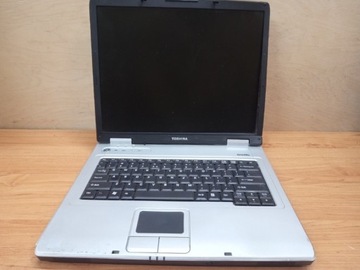 Toshiba Satellite L10-204 15 laptop 1,6GHz 512MB