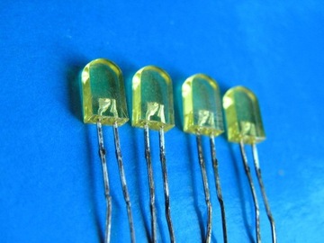 4x plaskie diody LED