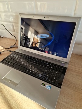 Laptop Samsung Rv511