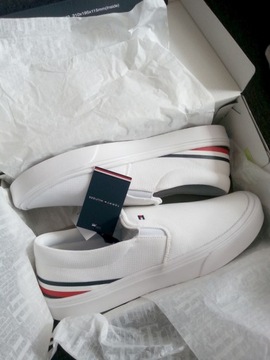 Tommy Hilfiger trampki buty wsuwane slip-on białe