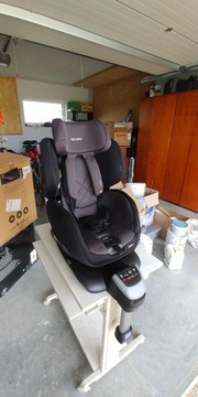 Fotelik dla dziecka do samochodu Recaro Zero.1 