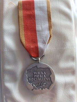 Medal PRL Walka Praca Socjalizm 1984