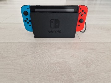Nintendo Switch + 3 gry