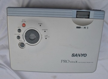 rzutnik projektor SANYO PRO XTRAX MULTIVERSE