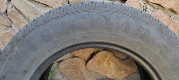 Goodyear EfficientGrip 215/65R16 98 V 2016