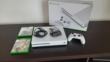 XBOX One S 1TB + PAD + Gry