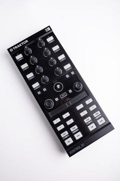 TRAKTOR KONTROL X1 MK2