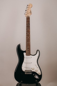 Gitara Squier Bullet Strat by Fender 6 strunowa