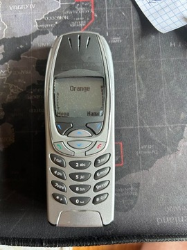 Nokia 6310 i w ładnym stanie plus ładowarka 
