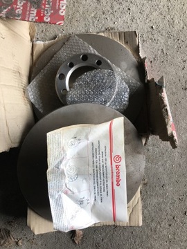 Nowe tarcze Brembo do mercedesa w 124