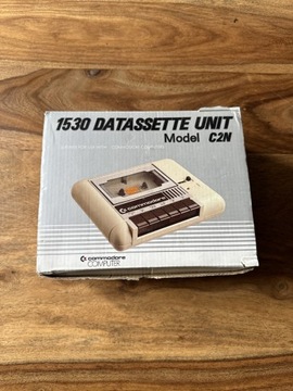 Magnetofon do Commodore 64 128 w pudełku