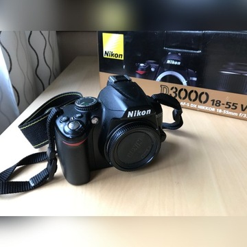  Nikon D3000 + Nikkor Lens 18-105mm + torba