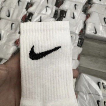 Skarpetki od firmy Nike 