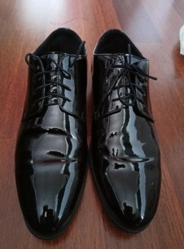 Buty lakierowane czarne