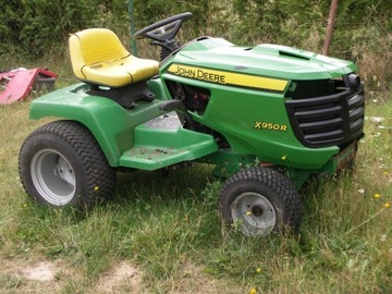 TRAKTOREK JOHN DEERE MASKA