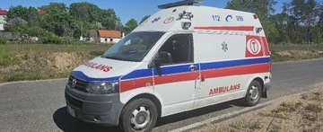 Ambulans  4x4 karetka 4x4  Transport er T5 Salon P.L nowy silnik