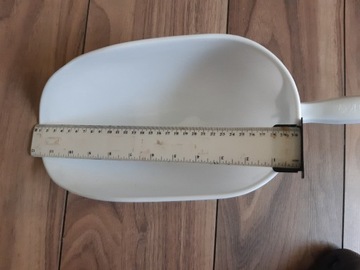 Szufelka łyżka plastikowa łopatka 42 cm