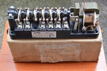  Przekaźnik RA 54 3C / 12 RA-54 3C/12 220V