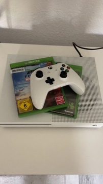 xbox one s + dwie gry 