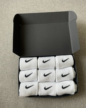 Nike Wysokie Białe Skarpety Boks 9 par(42/46)