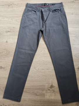 Spodnie męskie materiałowe Casual Divers szare regular fit używane 33 L