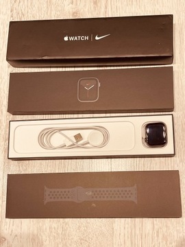 Apple Watch Series 6 NIKE Srebny 40mm 