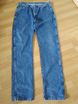Wrangler Authentic Jeans dla wysokiego mężczyzny 