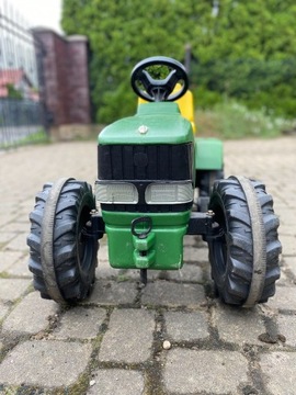 Traktorek dla dziecka john deere na pedały