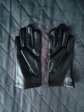 Rękawiczki czarne a'la skóra