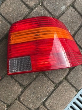 Lampa Tylna  Prawa VW Golf IV HB TYC