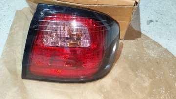 Lampa Tylna Prawa Nissan Primera P11 99'- 01' 