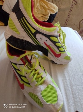 Buty sportowe NIKE AIR GHOST RACER 