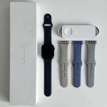 Apple Watch 8s 45 mm GPS + Cellular